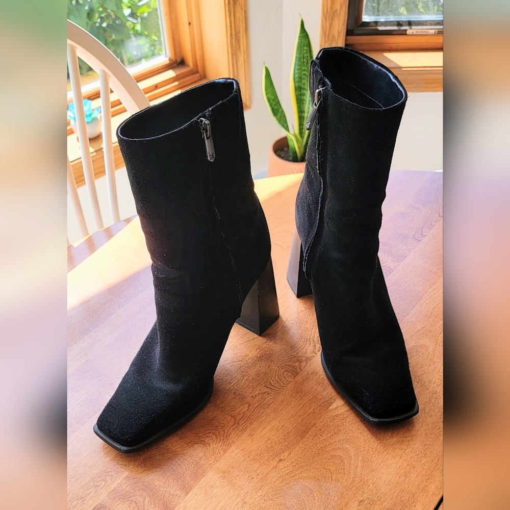 Women's Sam Edelman Ivette Black Suede Ankle Boots - Size 9